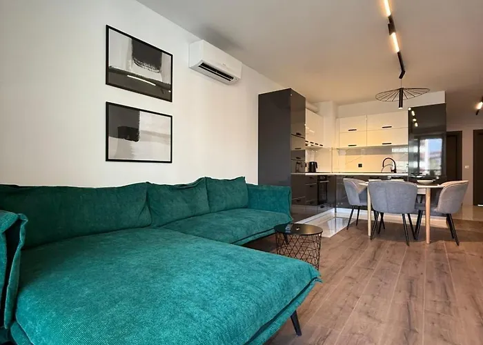 Brand-New 2 Bedroom Apartment In Central Sofia With Free Private Parking