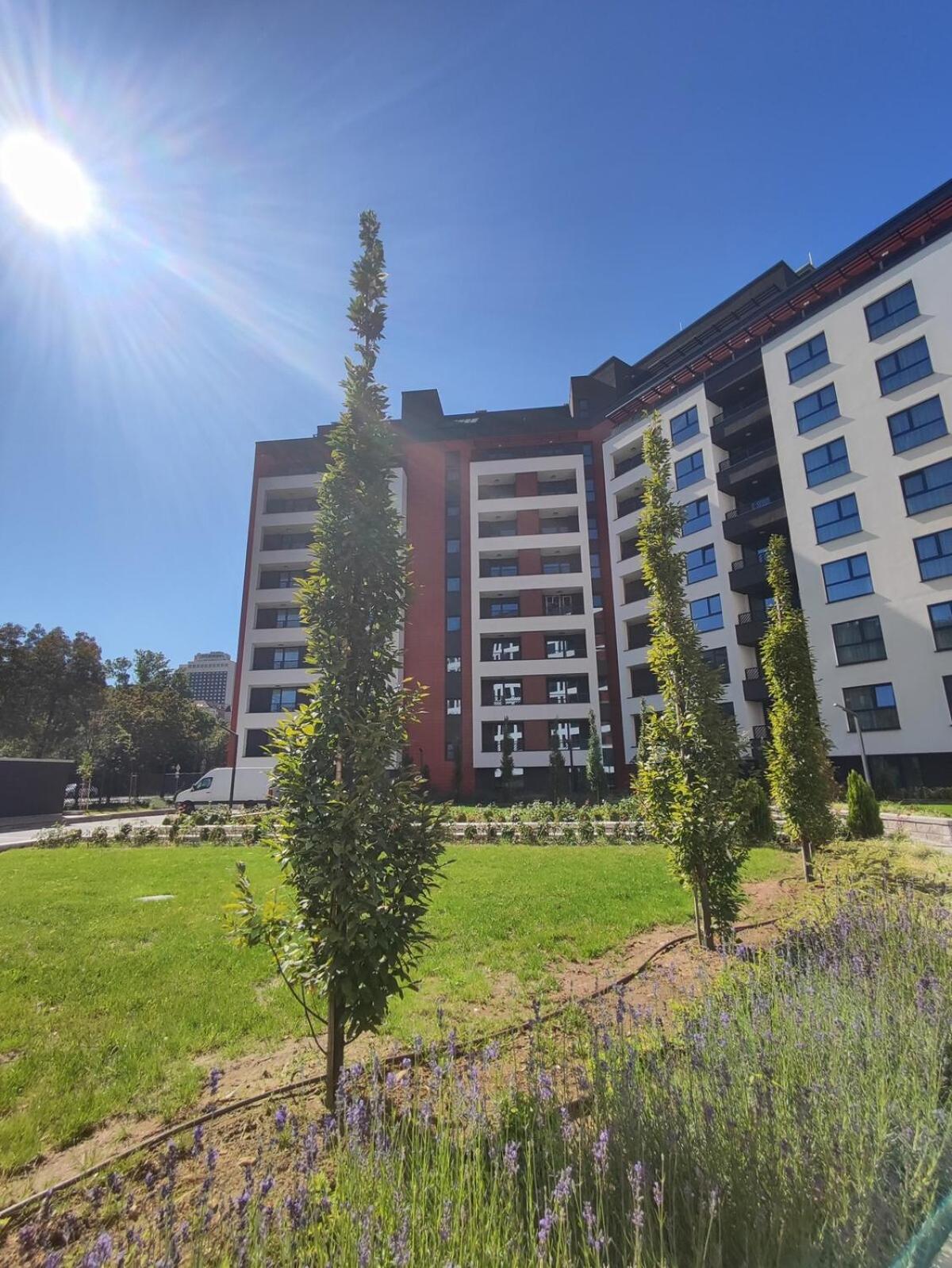 Brand-new 2 Bedroom In With Free Private Parking Appartamento *